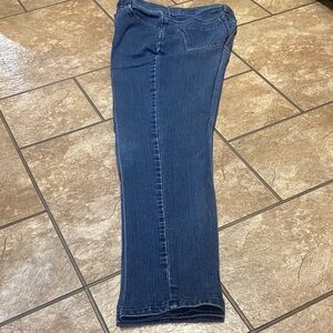 Women’s Gloria Vanderbilt Size 8 Amanda Jeans